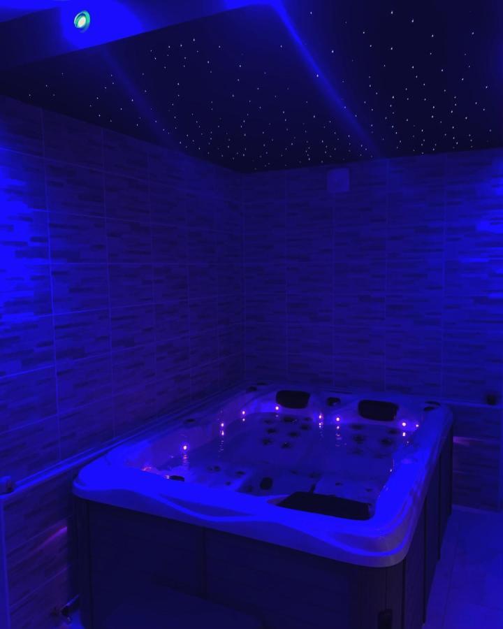 Appartement spa gingko, N1 Valenciennes, Wifi, Netflix Aulnoy-lez-Valenciennes Esterno foto